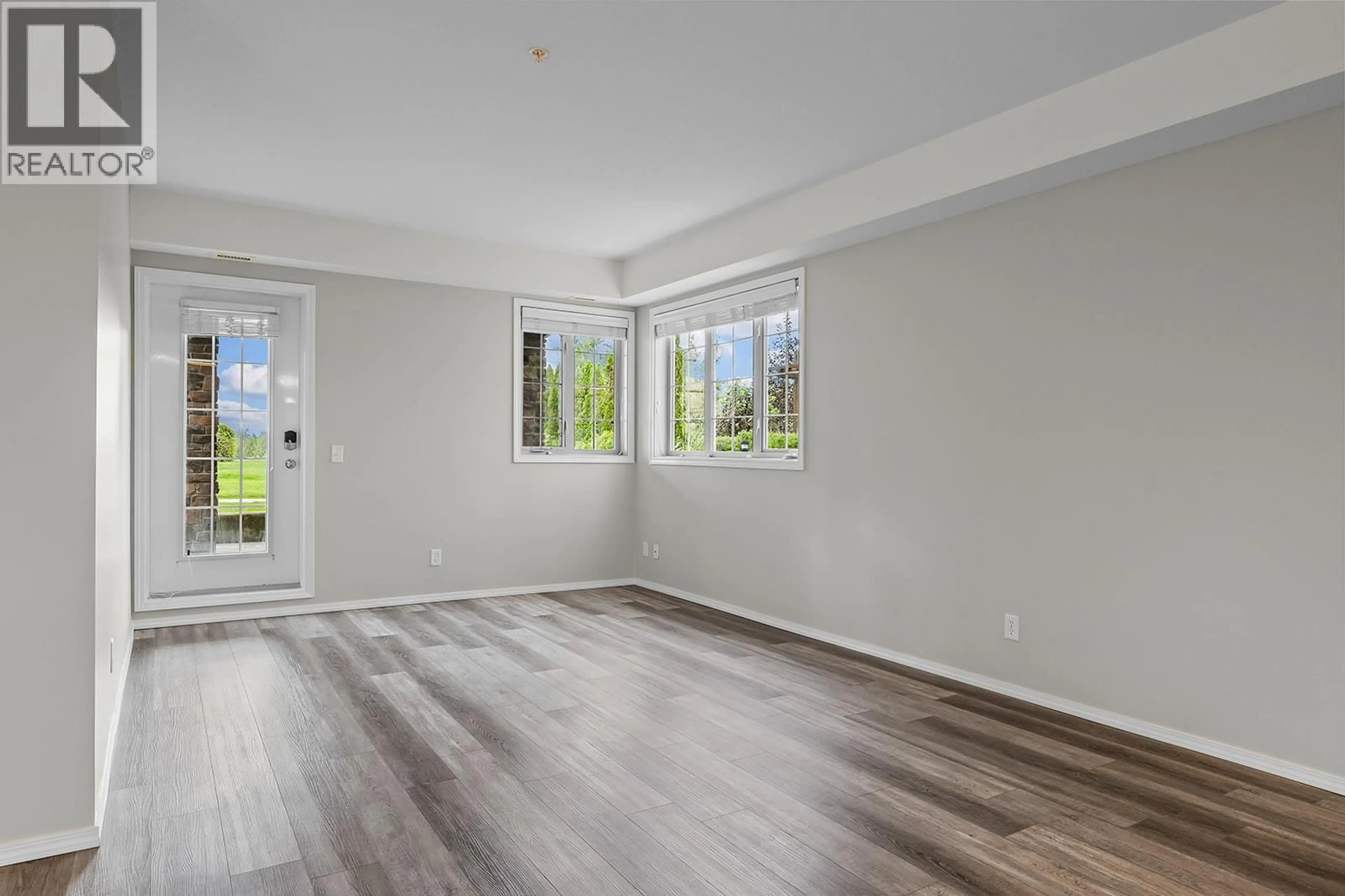 A pic of a room for 2221 - 1873 COUNTRY CLUB DRIVE, Kelowna British Columbia V1V2W6