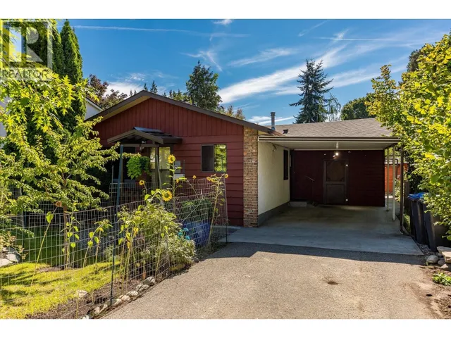 1485 LEASIDE AVENUE, Kelowna 2