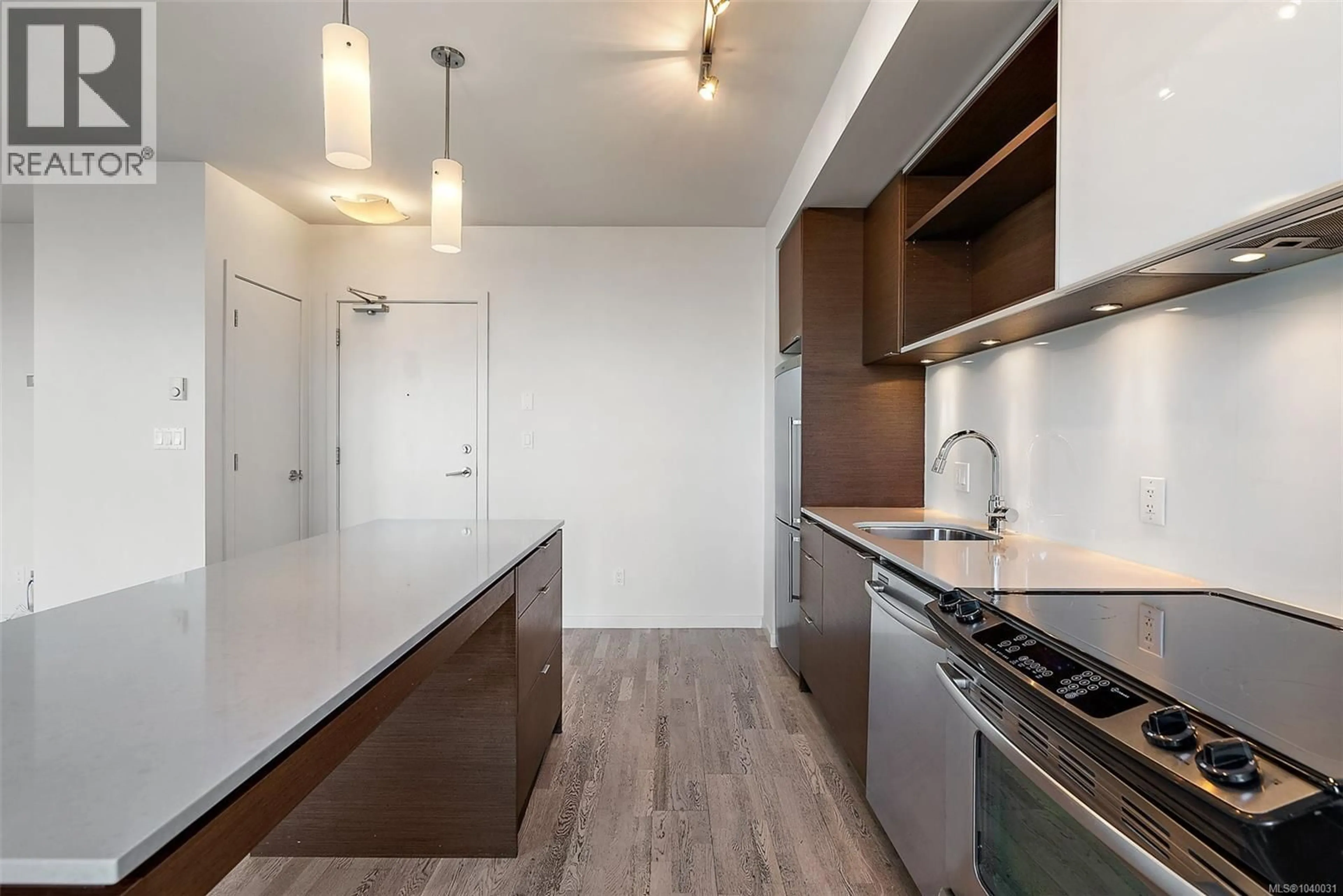 Standard kitchen, wood/laminate floor for 201 - 601 HERALD STREET, Victoria British Columbia V8W1Z4