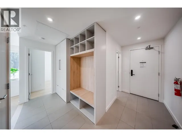 327 - 4280 RED MOUNTAIN ROAD, Rossland 4