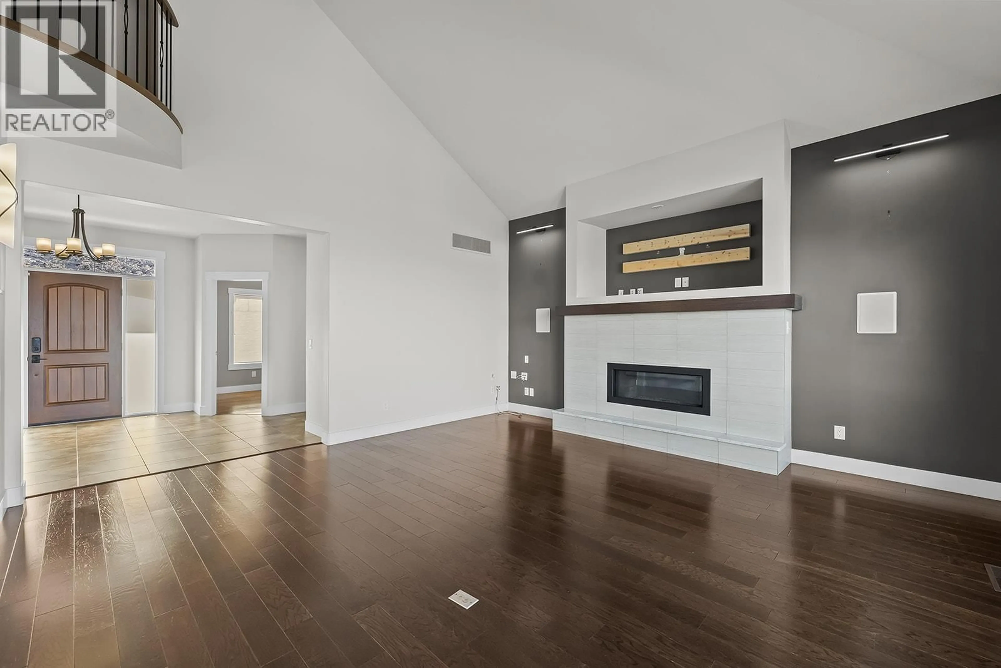 Unknown for 772 KUIPERS CRESCENT, Kelowna British Columbia V1W5C9