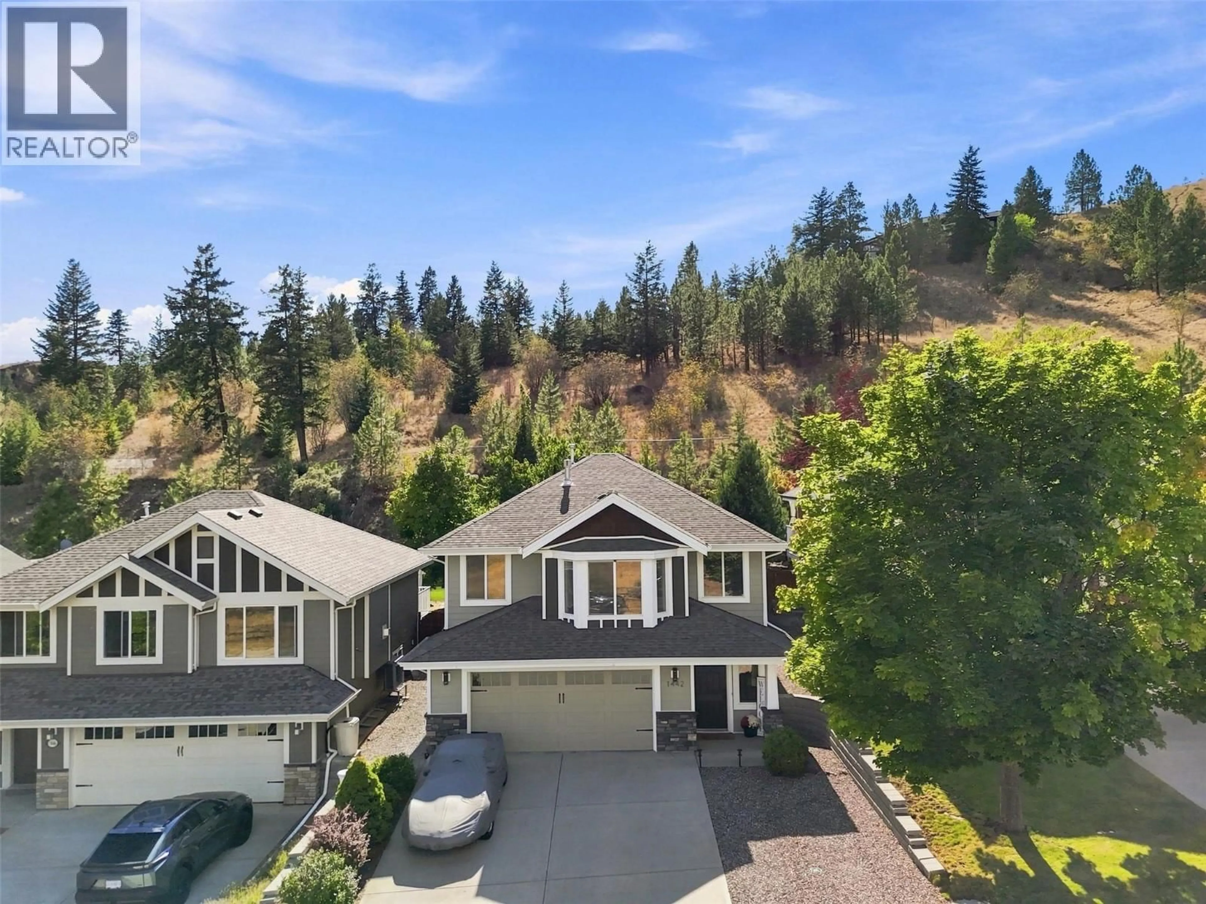 A pic from outside/outdoor area/front of a property/back of a property/a pic from drone, unknown for 1442 PACIFIC WAY, Kamloops British Columbia V2E0A4