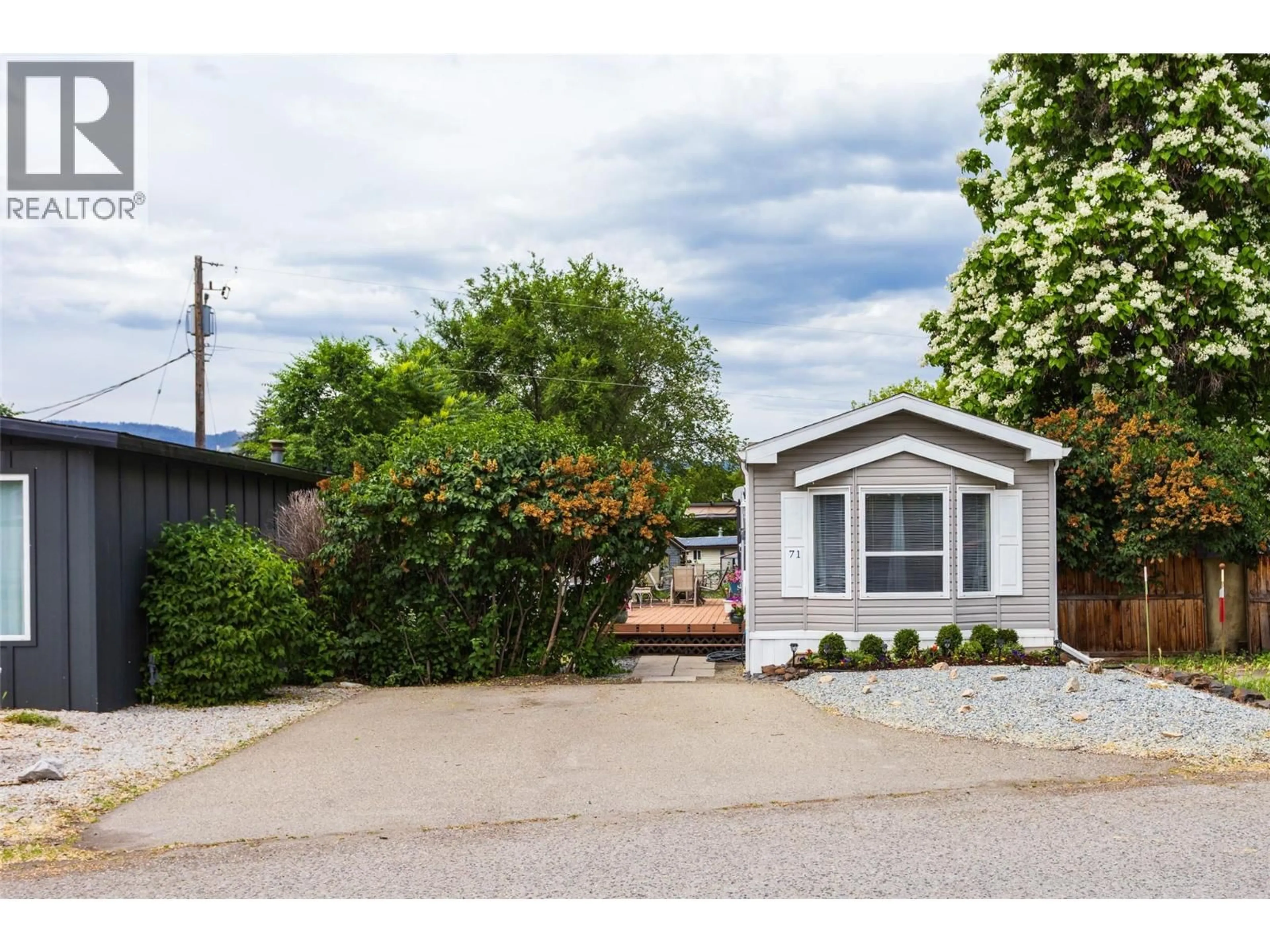 Shed for 71 - 2035 BOUCHERIE ROAD, West Kelowna British Columbia V4T1Z8