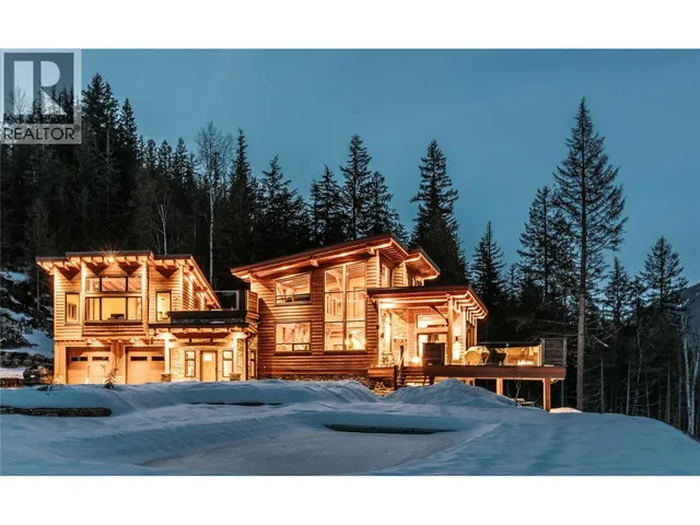 1917 MT MCPHERSON DRIVE, Revelstoke 2