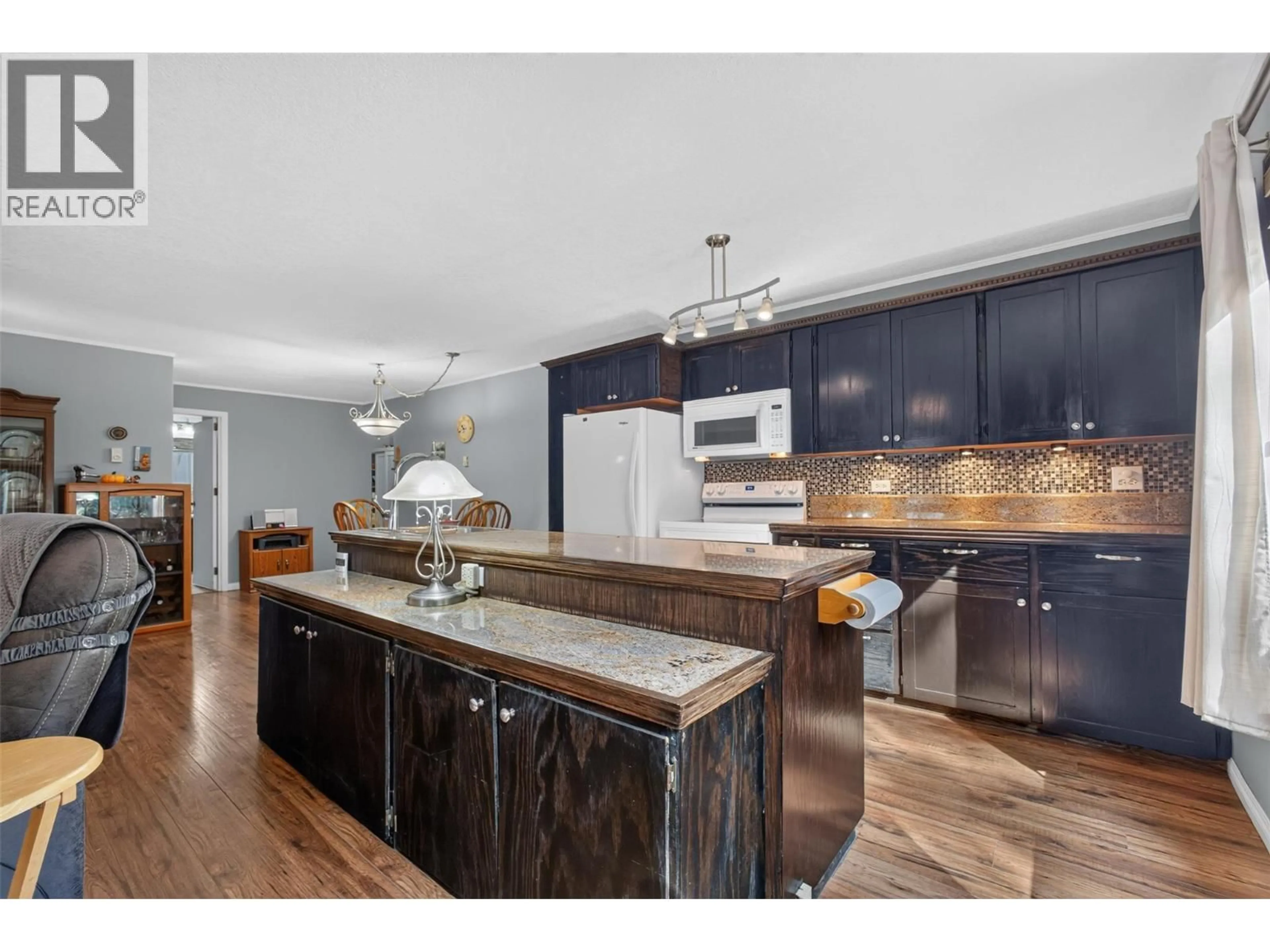 Open concept kitchen, unknown for 8008 VICTORIA ROAD, Summerland British Columbia V0H1Z2