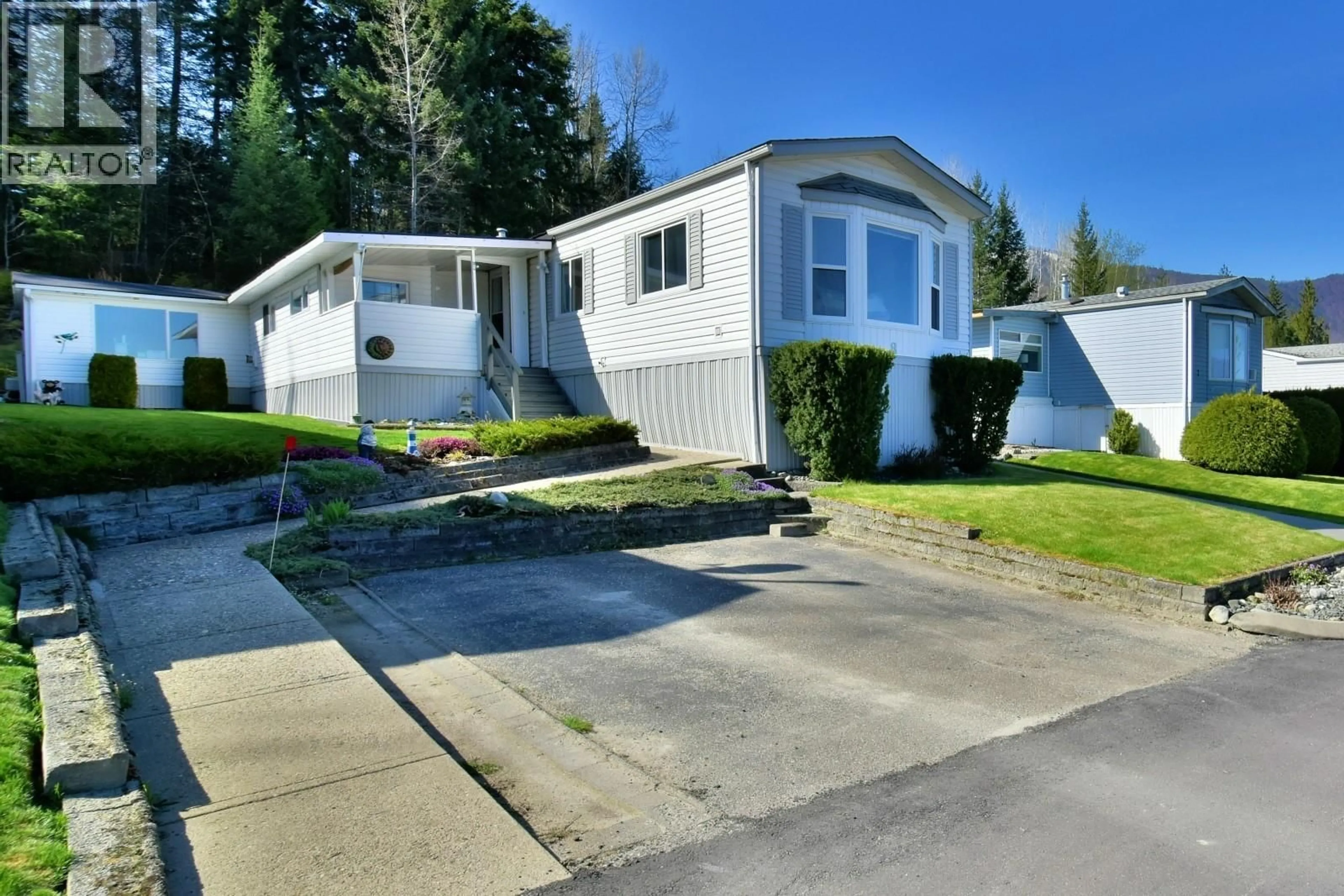 Home with vinyl exterior material, street for 8 - 1420 TRANS CANADA HIGHWAY, Sorrento British Columbia V0E2W0