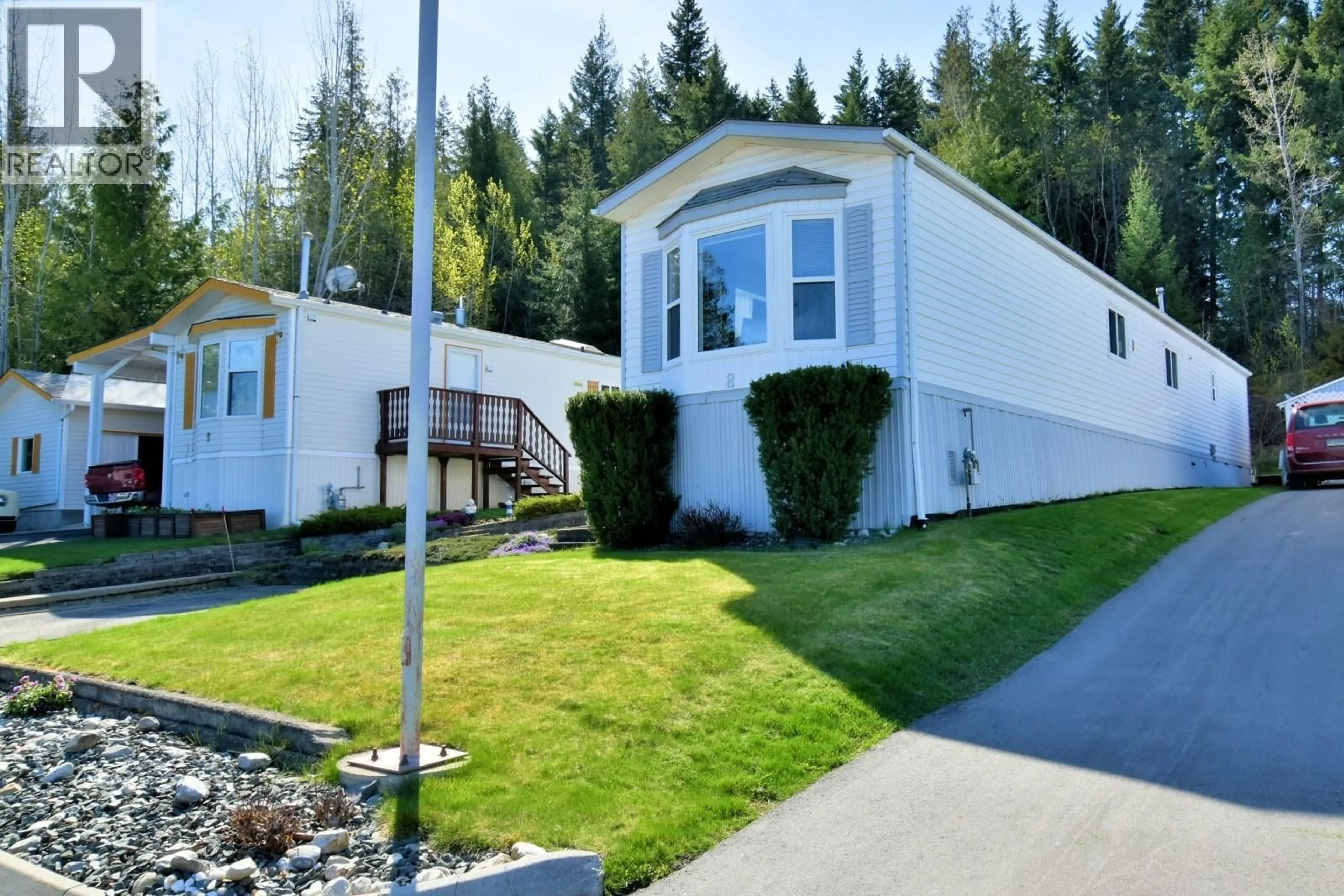 Home with vinyl exterior material, unknown for 8 - 1420 TRANS CANADA HIGHWAY, Sorrento British Columbia V0E2W0