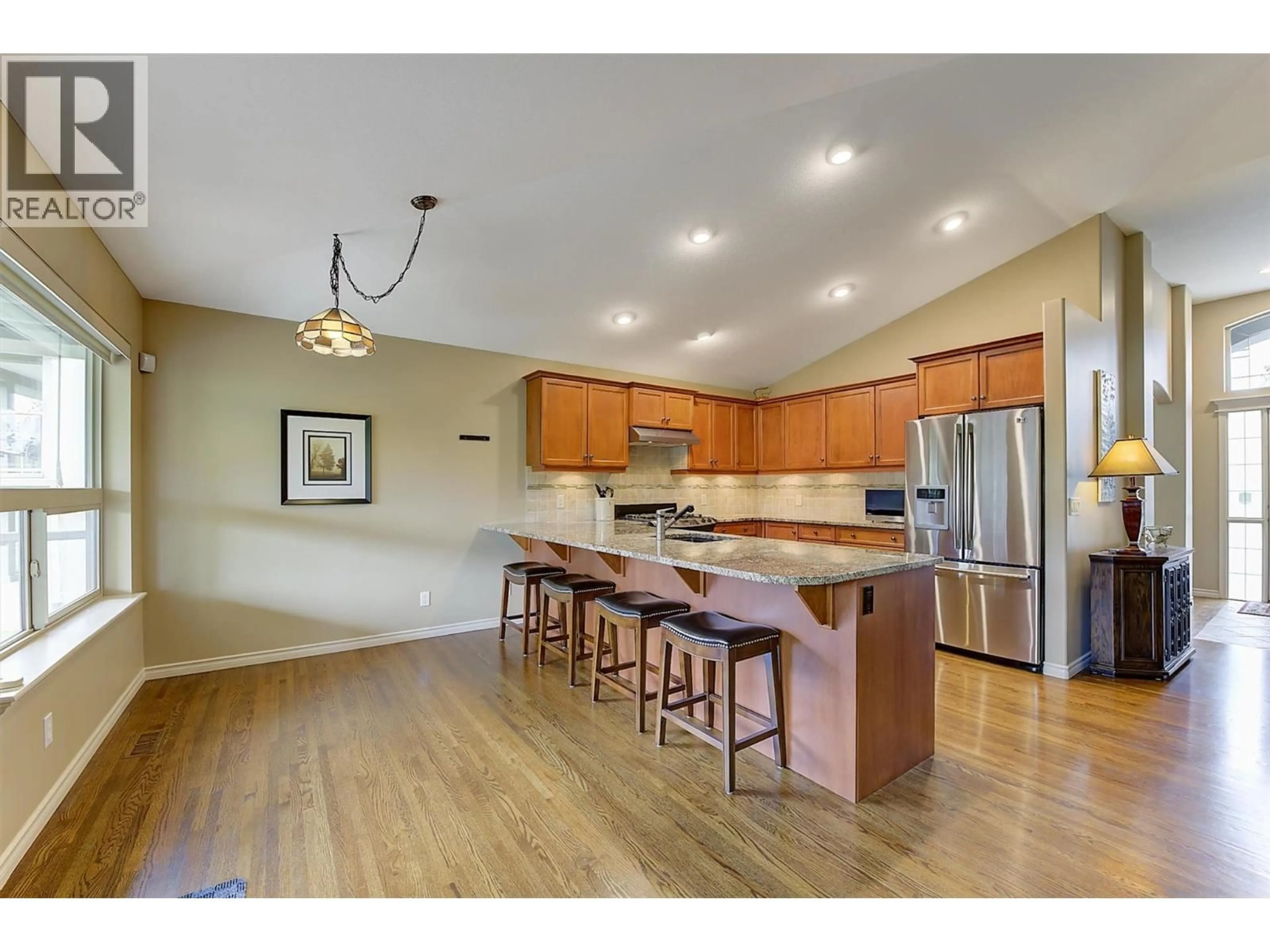 Open concept kitchen, wood/laminate floor for #31 - 2155 HORIZON DRIVE, West Kelowna British Columbia V1Z3Z8