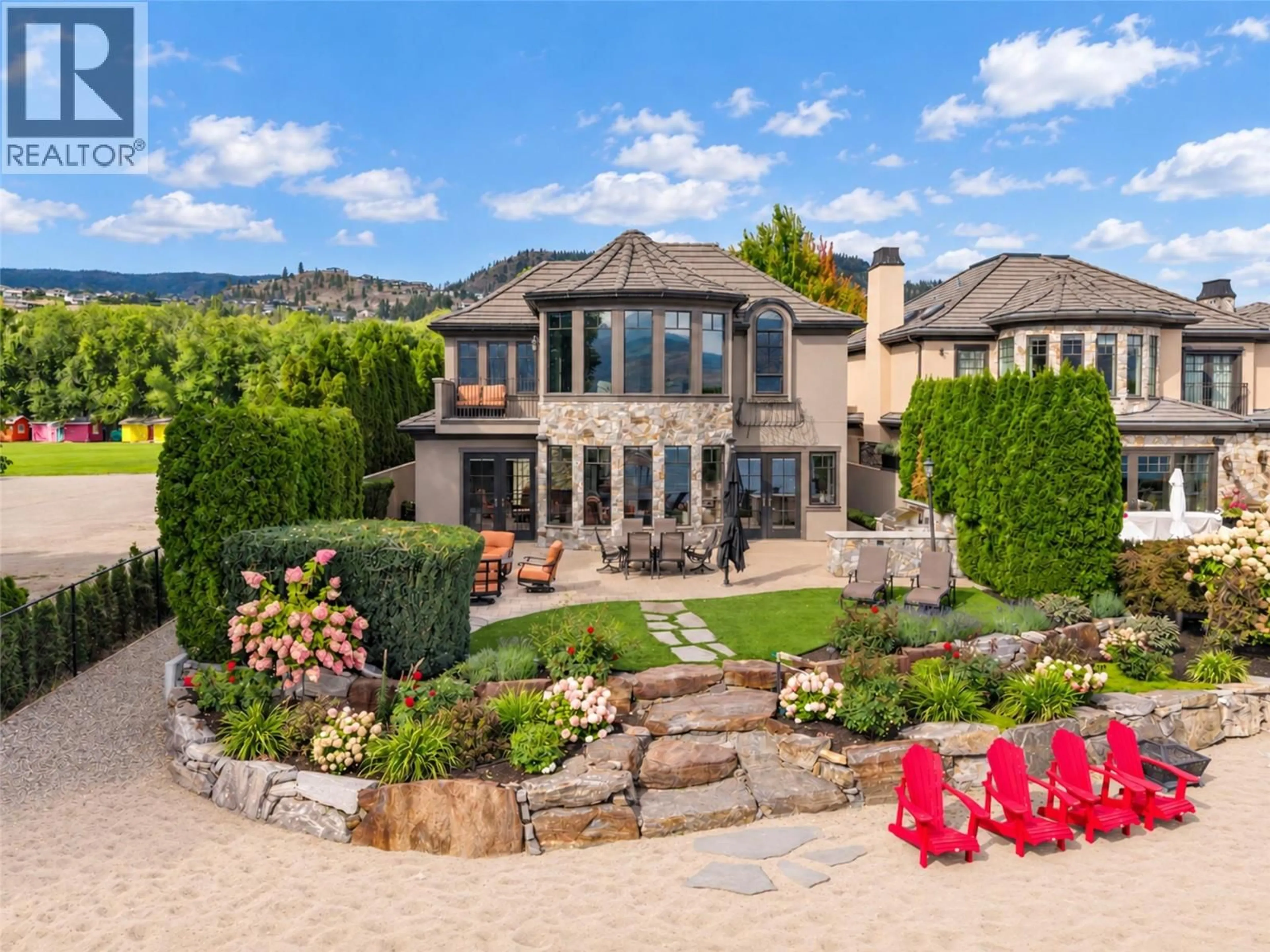 A pic from outside/outdoor area/front of a property/back of a property/a pic from drone, mountain view for 3673 GREEN BAY LANDING, West Kelowna British Columbia V4T2R4