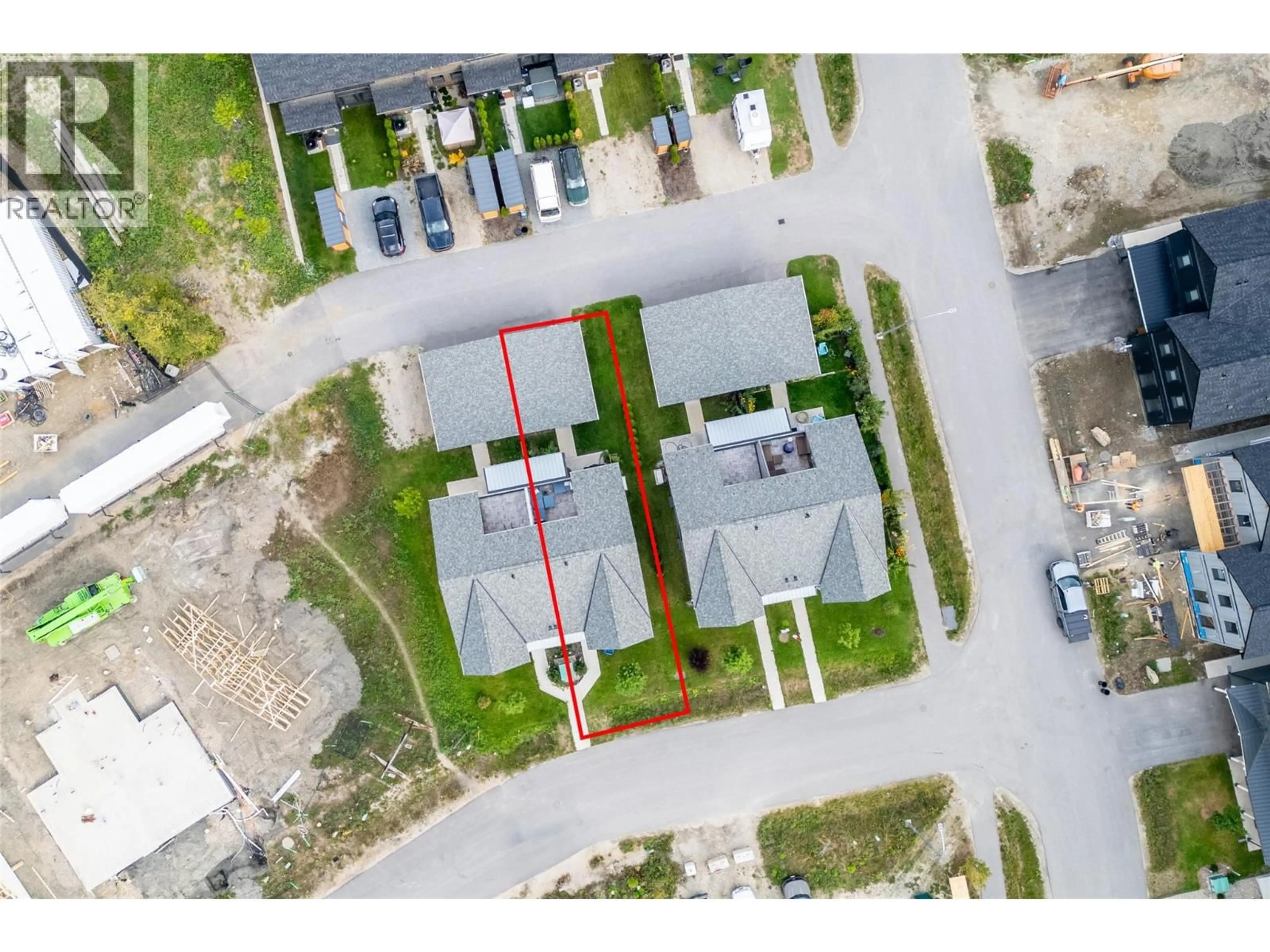 A pic from outside/outdoor area/front of a property/back of a property/a pic from drone, street for 1005 KEYSTONE CRESCENT, Revelstoke British Columbia V0E2S3