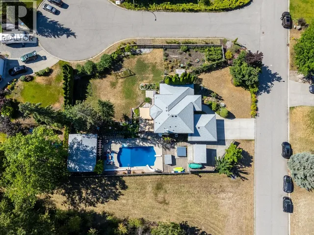4015 MAHONIA DRIVE, Kelowna 2