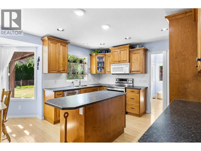 4015 MAHONIA DRIVE, Kelowna 3
