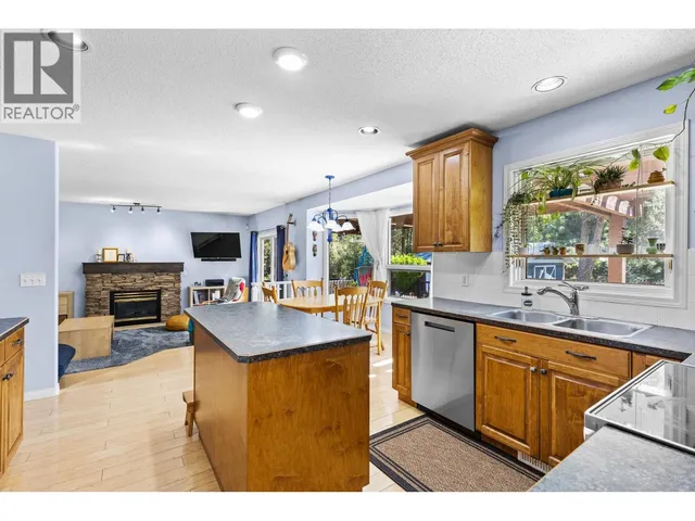 4015 MAHONIA DRIVE, Kelowna 5