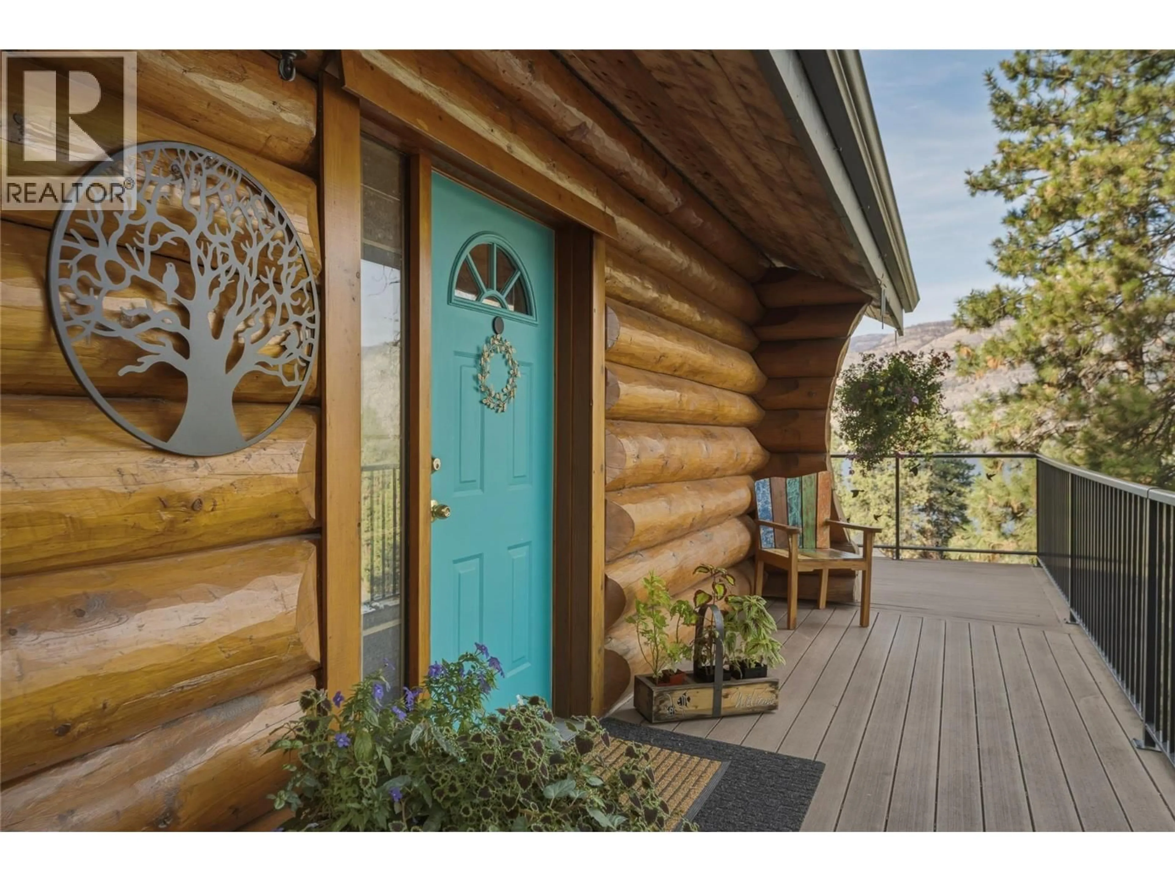 Indoor entryway for 1934 PALY ROAD, Kelowna British Columbia V1V2B9