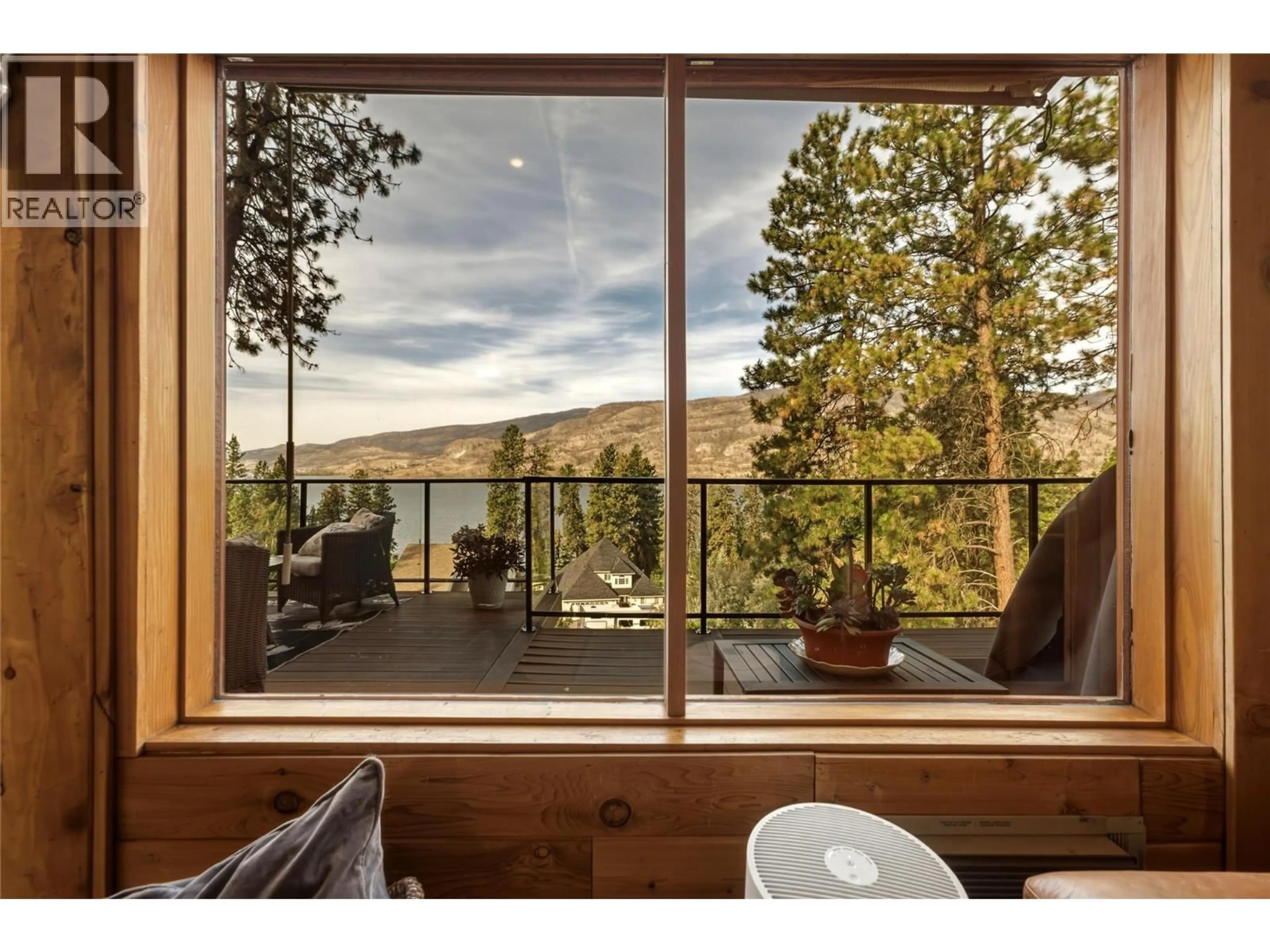 Unknown for 1934 PALY ROAD, Kelowna British Columbia V1V2B9