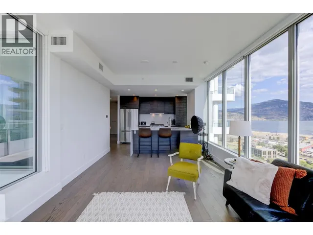 2302 - 1181 SUNSET DRIVE, Kelowna 4