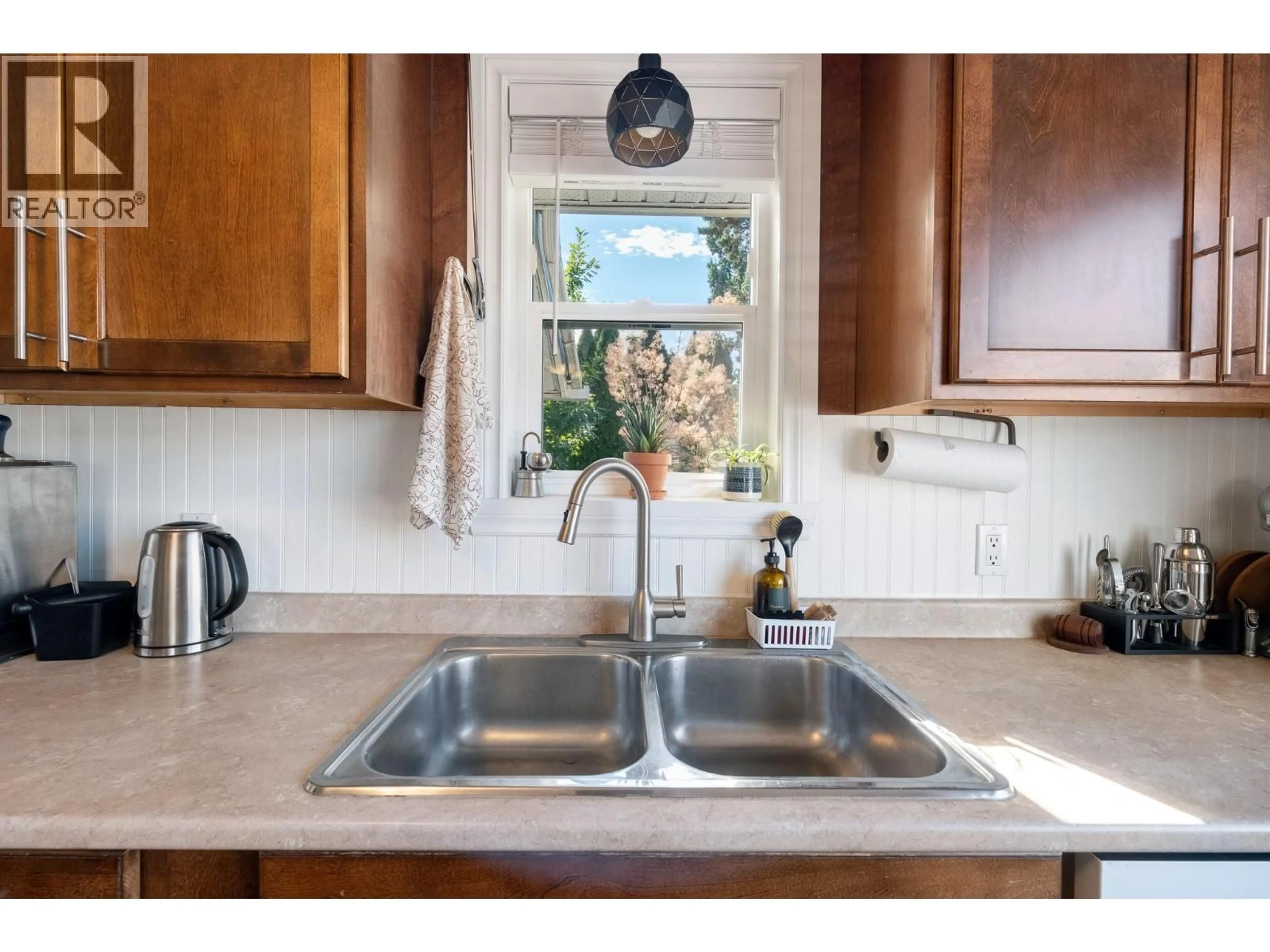 Unknown for 2202 42 AVENUE, Vernon British Columbia V1T3J3
