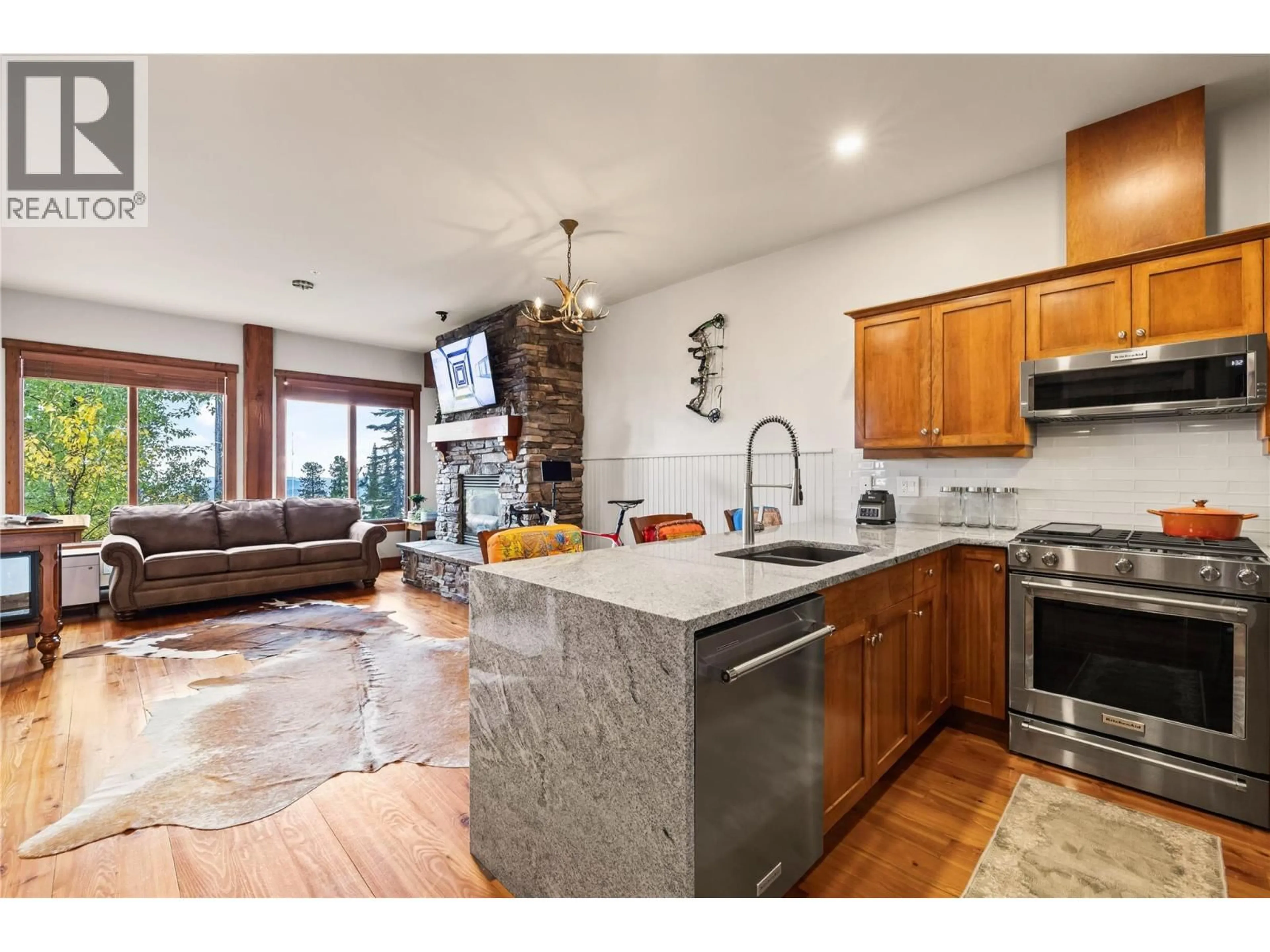 Open concept kitchen, unknown for 1 - 5925 SNOW PINES WAY, Big White British Columbia V1P1T4