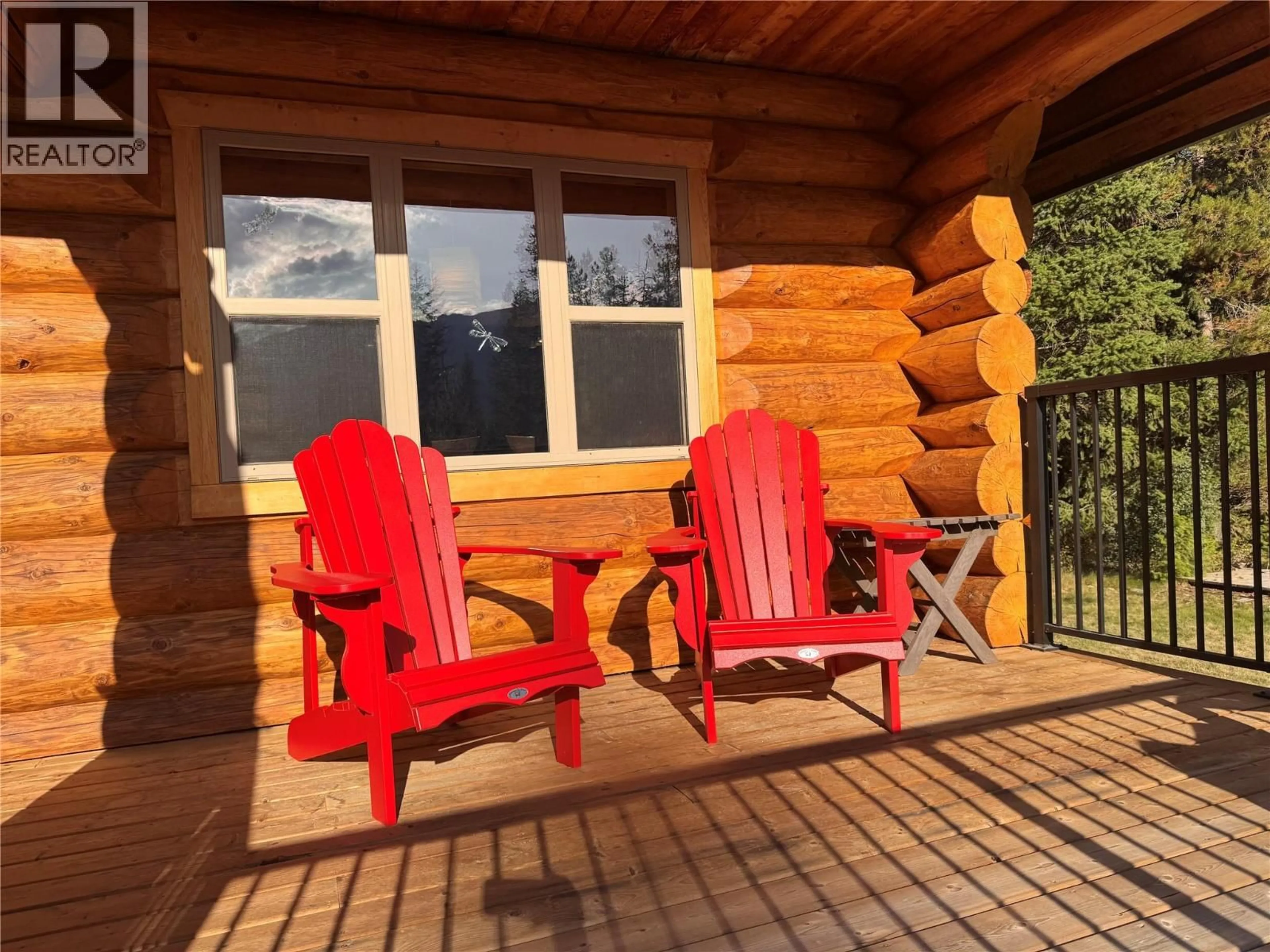 Patio, water/lake/river/ocean view for 2716 BIG BEND HIGHWAY ROAD, Golden British Columbia V0A1H1