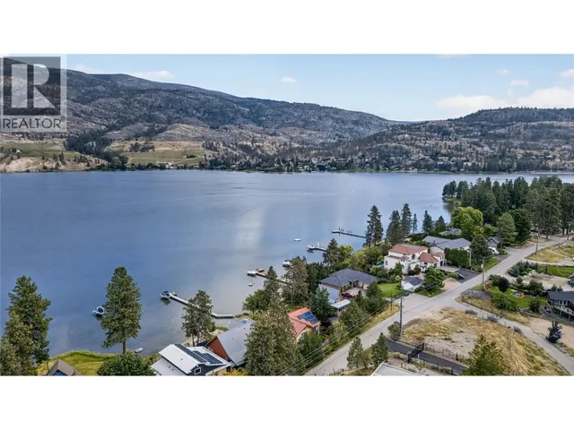 241 OAK AVENUE, Kaleden 3