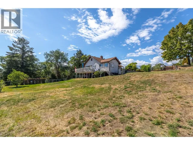 14602 FISHER CLOSE, Summerland 5