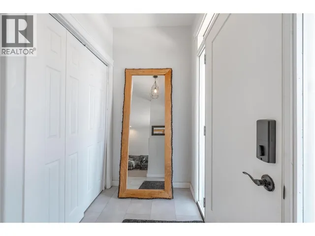 703 CENTER STREET, Revelstoke 3