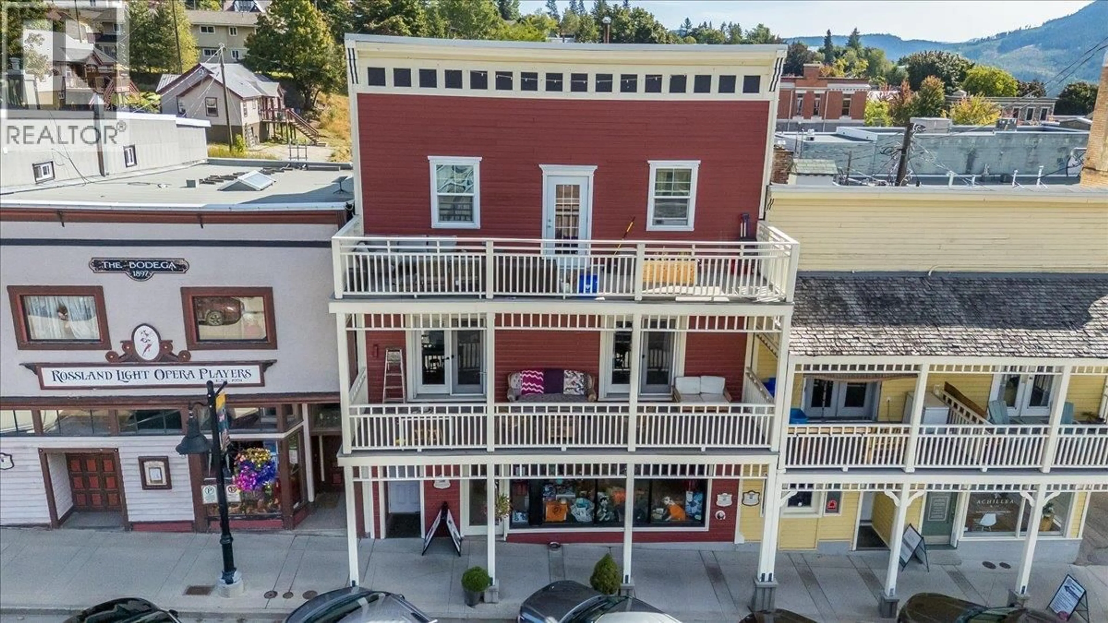 A pic from outside/outdoor area/front of a property/back of a property/a pic from drone, building for 7 - 2044 WASHINGTON STREET, Rossland British Columbia V0G1Y0