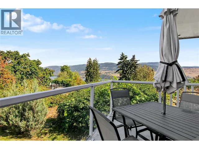 2250 BLAIR COURT, Lake Country 3