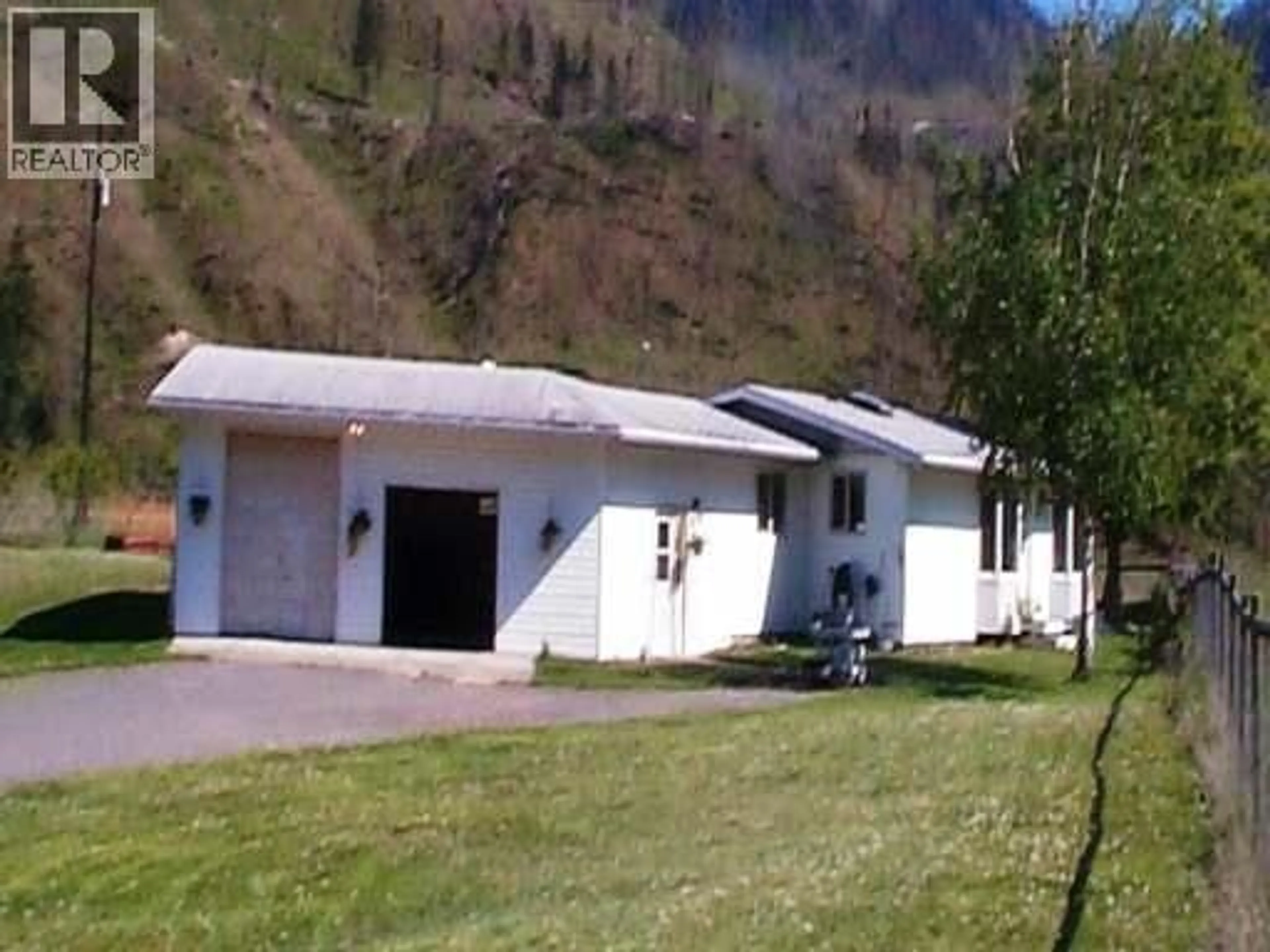 Unknown for 733 FORTUNE ROAD, Barriere British Columbia V0E2E0