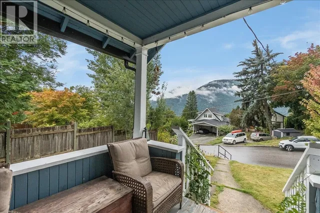 1008 OBSERVATORY STREET, Nelson 5
