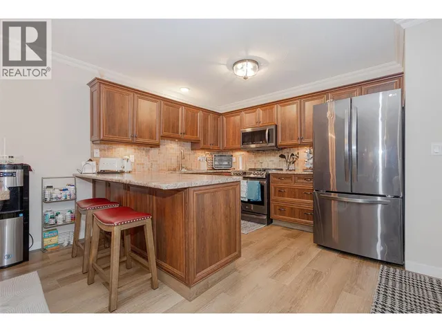 1 - 205 GERSTMAR ROAD, Kelowna 2