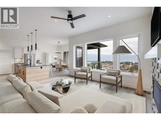 17567 DICKINSON PLACE, Summerland 2
