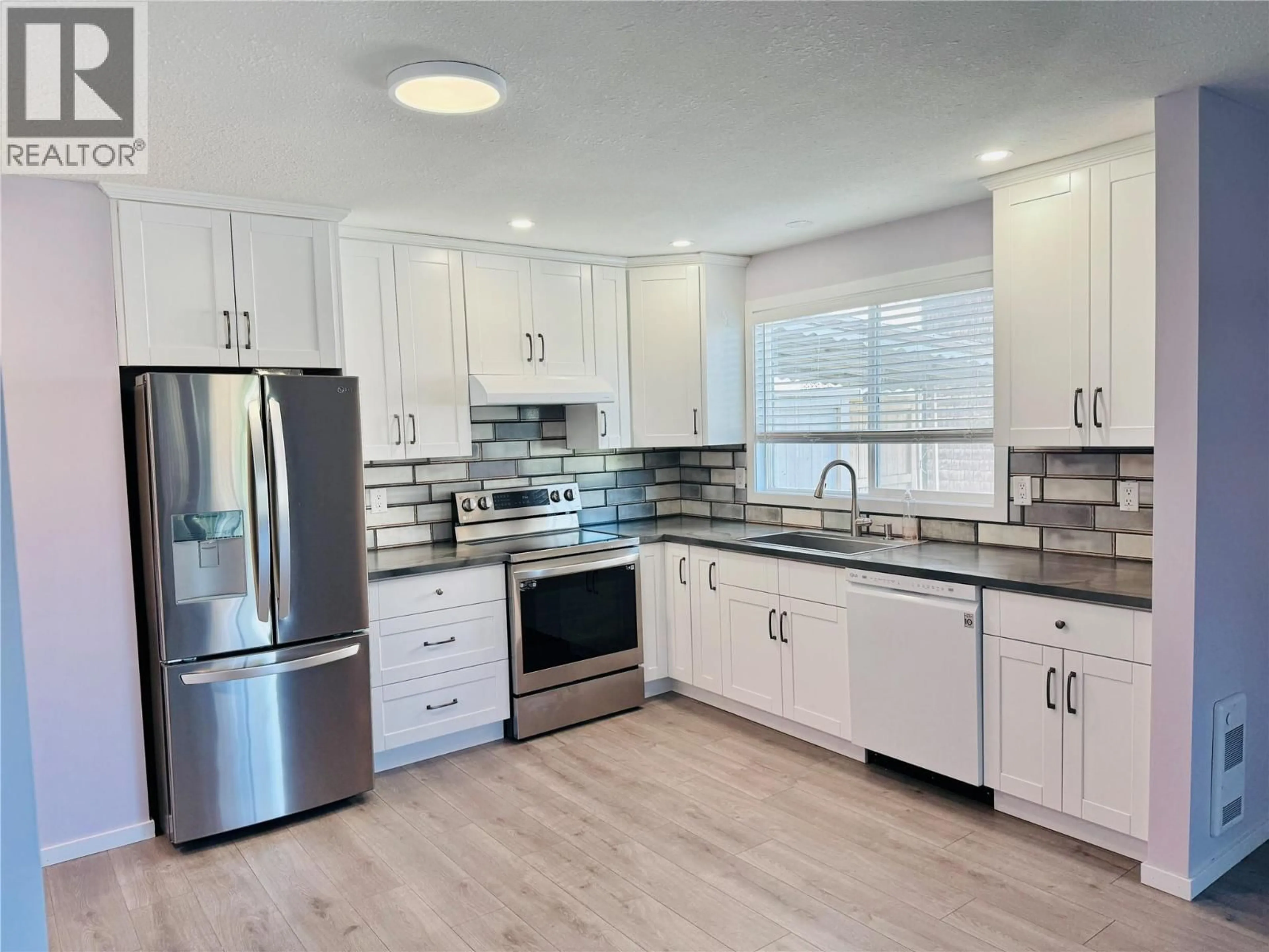 Open concept kitchen, unknown for 101 - 625 ROWCLIFFE AVENUE, Kelowna British Columbia V1Y5Y8