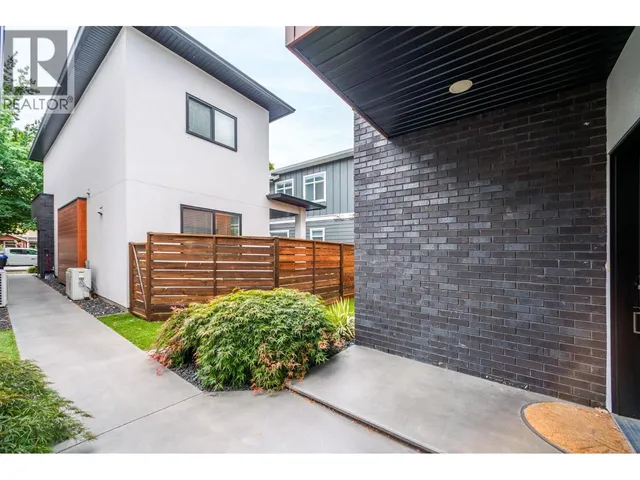 1929 ETHEL STREET, Kelowna 4