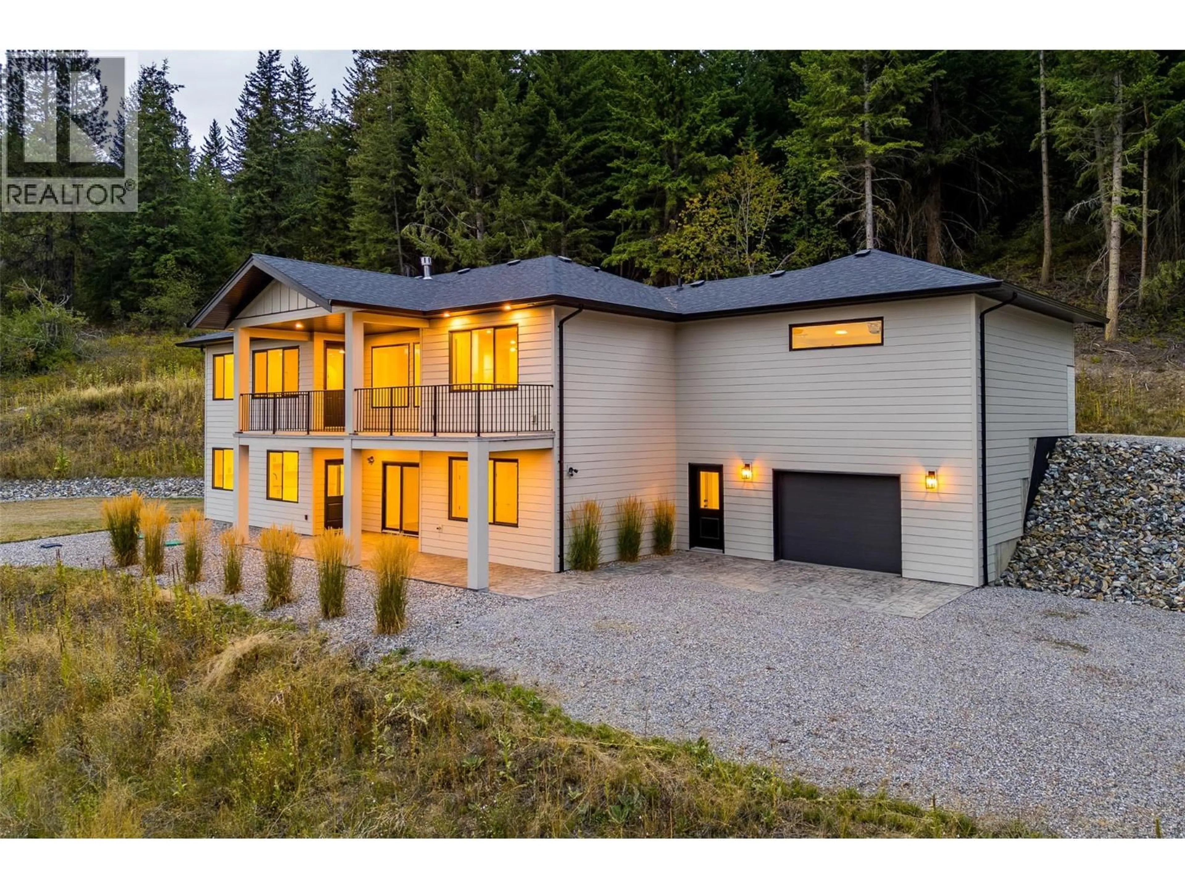 Home with vinyl exterior material, unknown for 7863 BOULTER ROAD, Vernon British Columbia V1B3N2