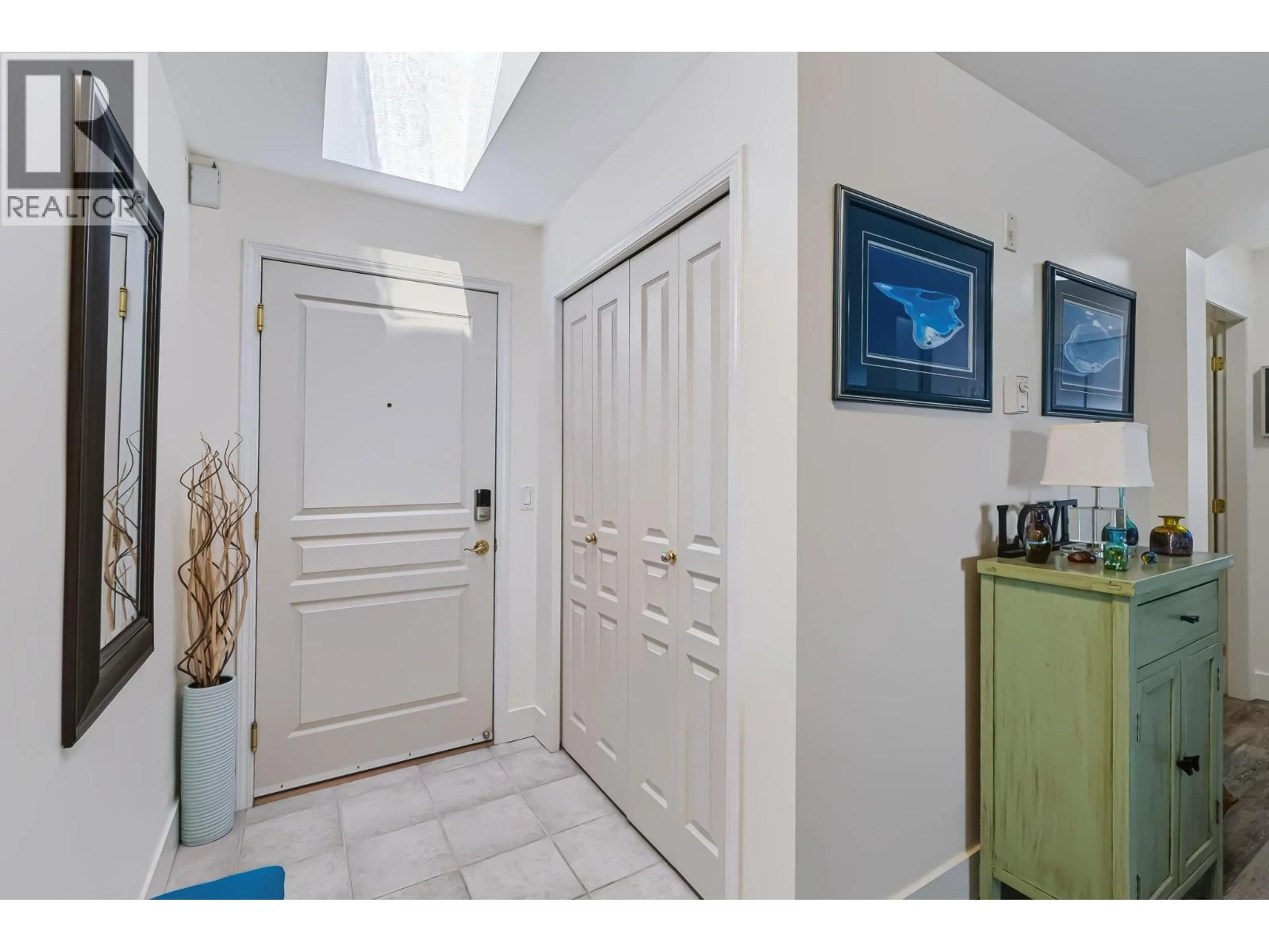 Indoor entryway for 303 - 3890 BROWN ROAD, West Kelowna British Columbia V4T2J5