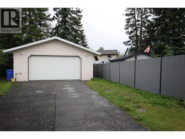 236 MURRAY DRIVE, Tumbler Ridge 2