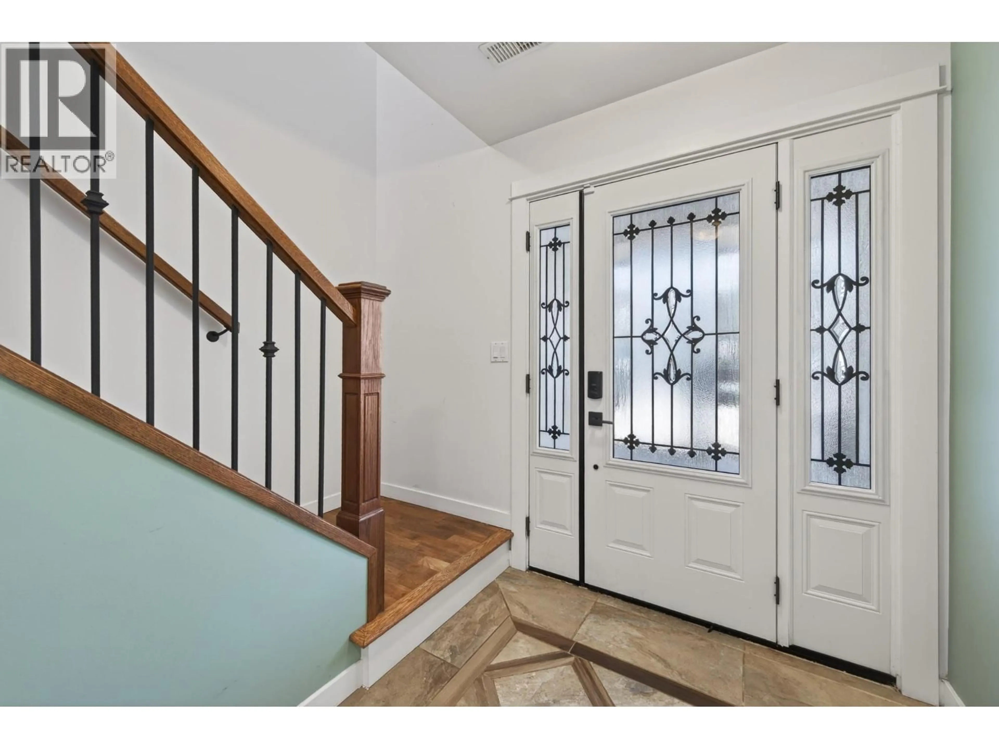 Indoor entryway for 2635 ROSEWOOD AVENUE, Kamloops British Columbia V2B0C4