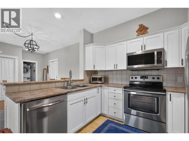 208 - 2551 SHORELINE DRIVE, Lake Country 4