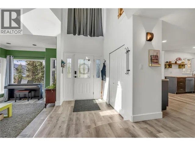 6788 INDIAN ROCK ROAD, Naramata 3