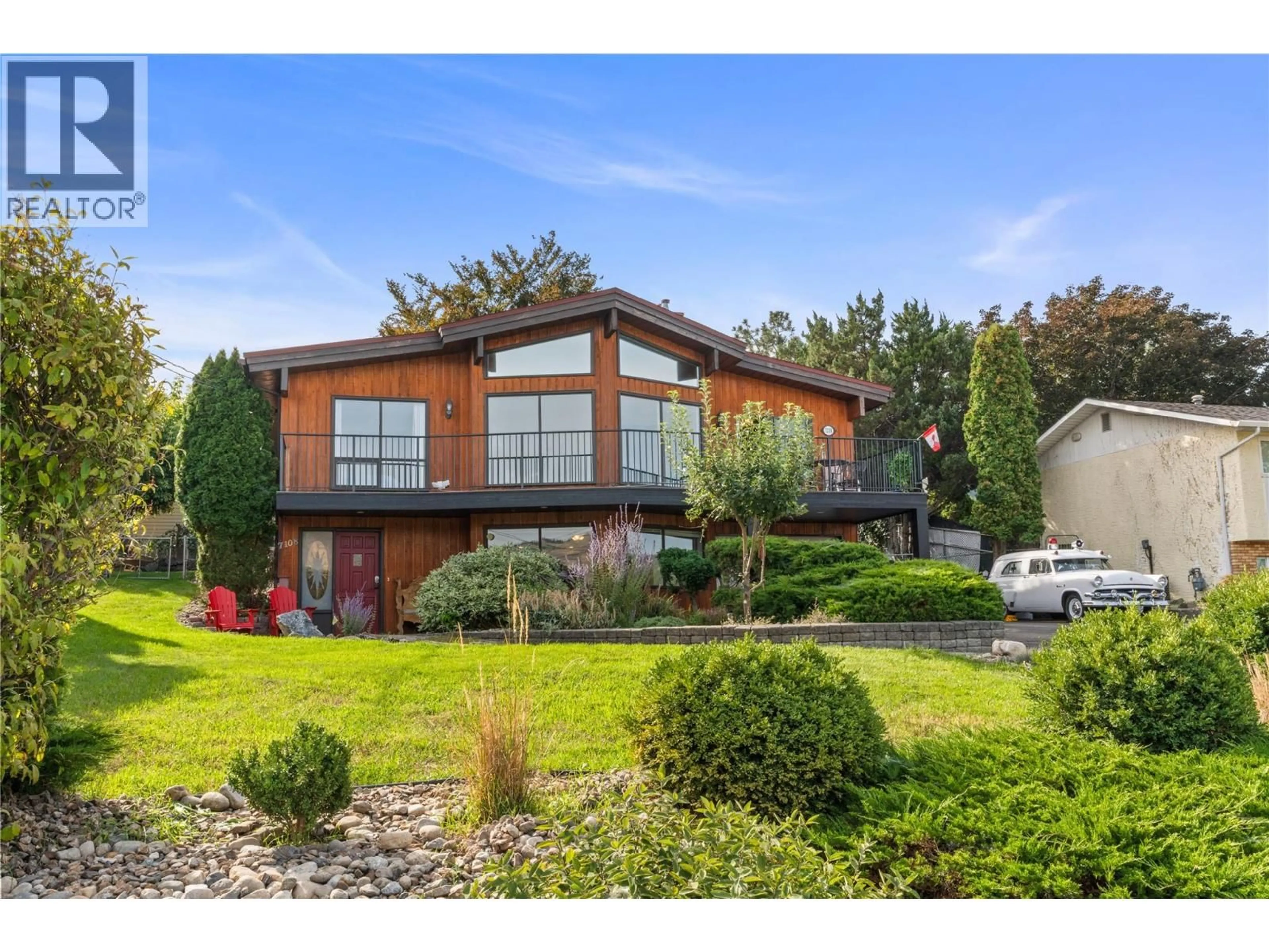 A pic from outside/outdoor area/front of a property/back of a property/a pic from drone, unknown for 7108 LONGACRE DRIVE, Vernon British Columbia V1H1H6