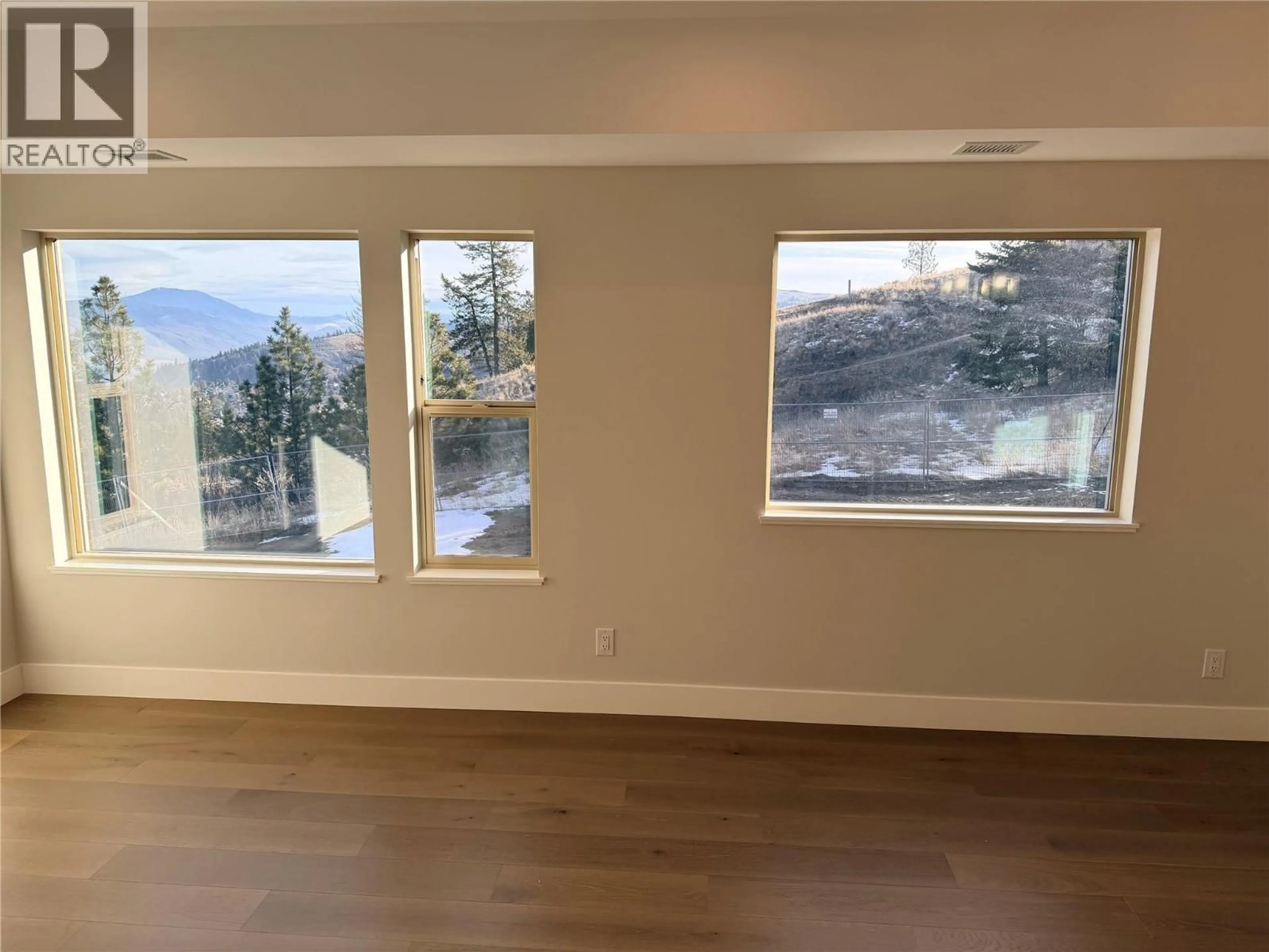A pic of a room for 206 - 2171 VAN HORNE DRIVE, Kamloops British Columbia V1S0E2
