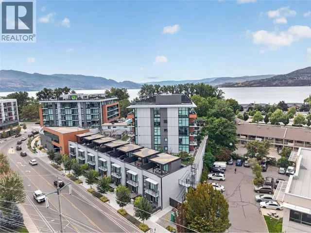 TH7 - 3340 RICHTER STREET, Kelowna 2
