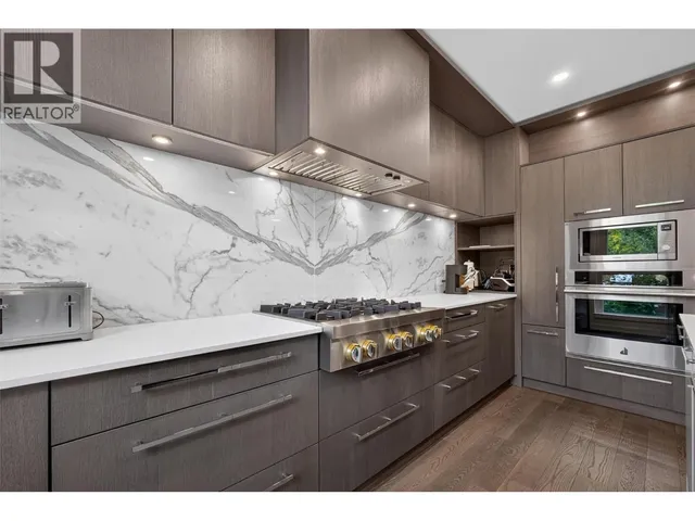 TH7 - 3340 RICHTER STREET, Kelowna 5