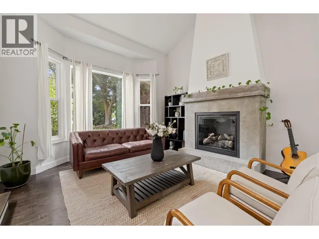 4338 DUNVEGAN COURT, Kelowna 4
