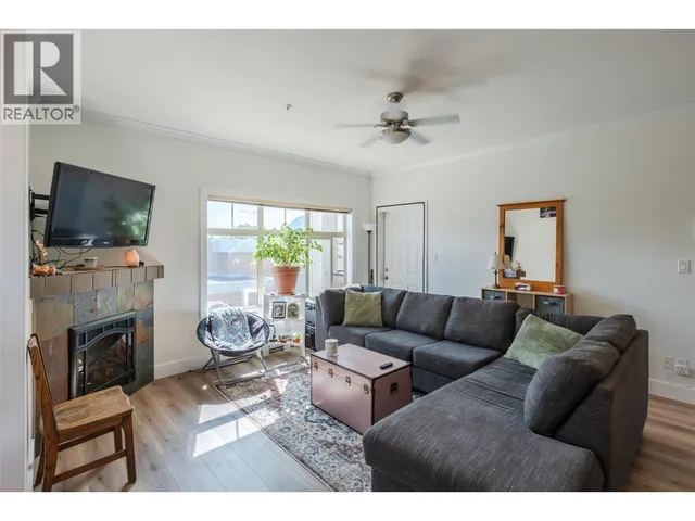 307 - 240 WADE AVENUE WEST, Penticton 3