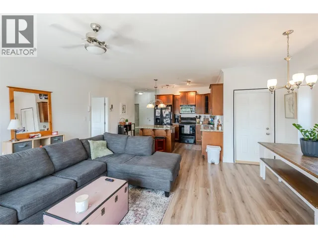 307 - 240 WADE AVENUE WEST, Penticton 5