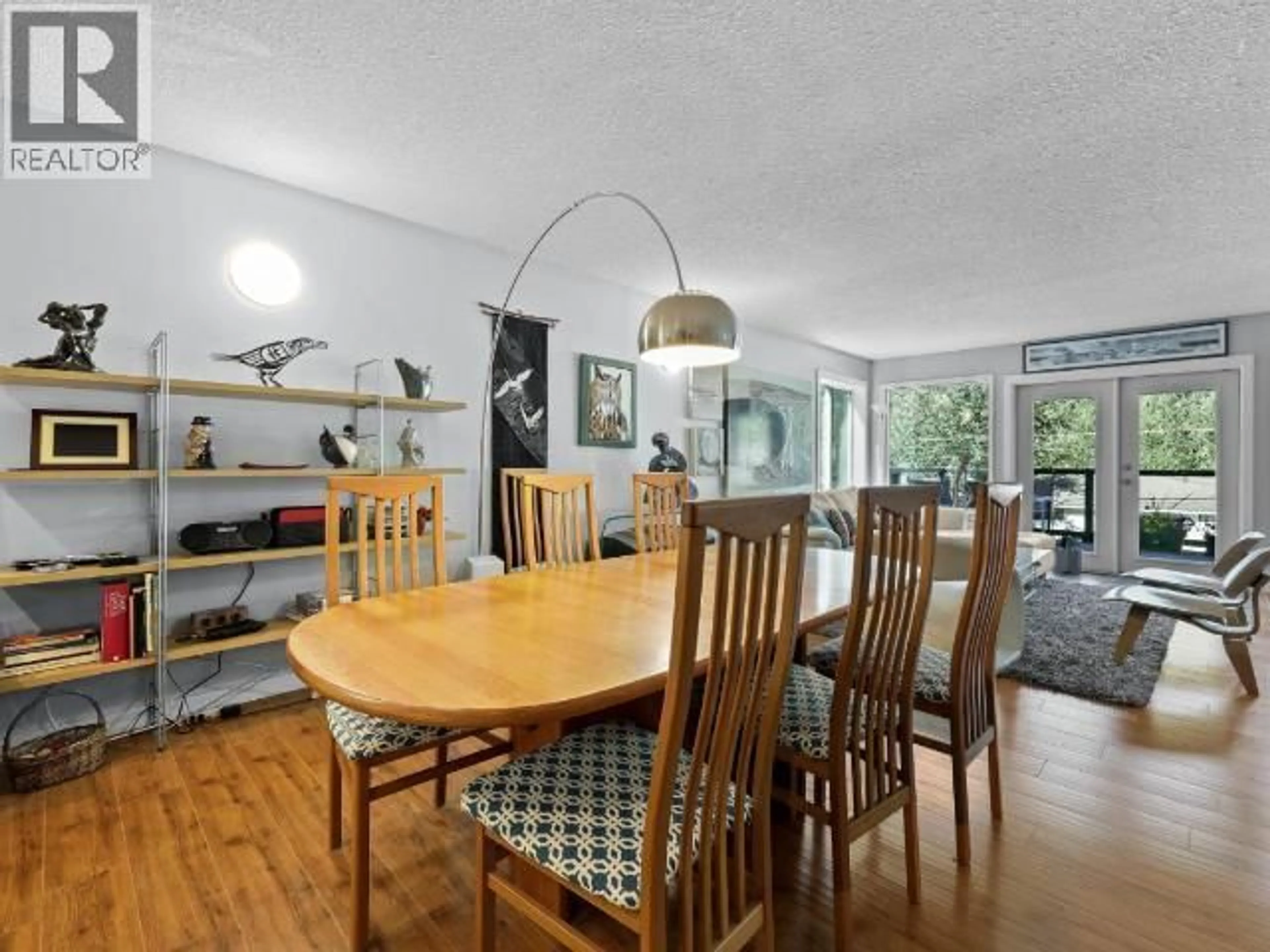 Dining room, wood/laminate floor for 1347 BURFIELD DRIVE, Sun Peaks British Columbia V0E5N0