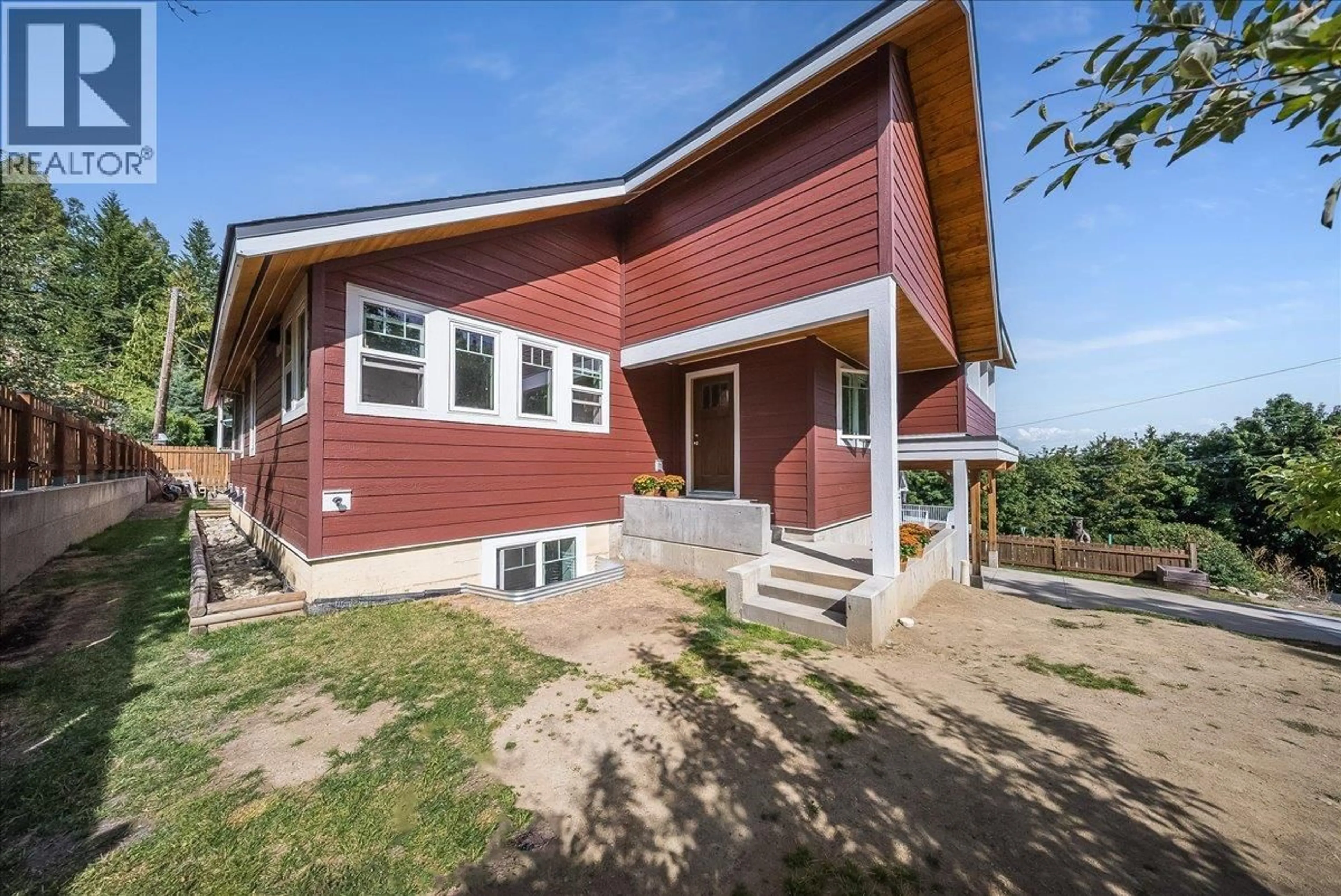 Unknown for 2460 FOURTH AVENUE, Rossland British Columbia V0G1Y0