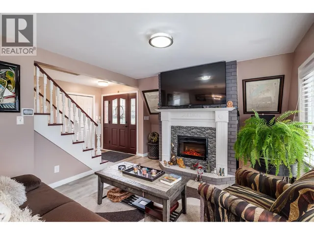 682 COUGAR STREET, Vernon 3